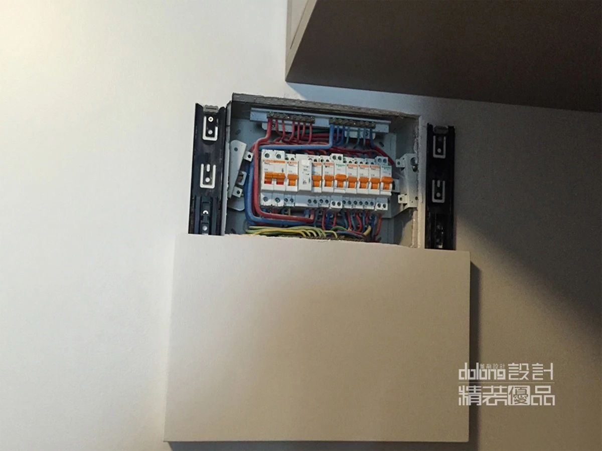 180f8cc4ecea5cf623cb42c2ff8e0970.png